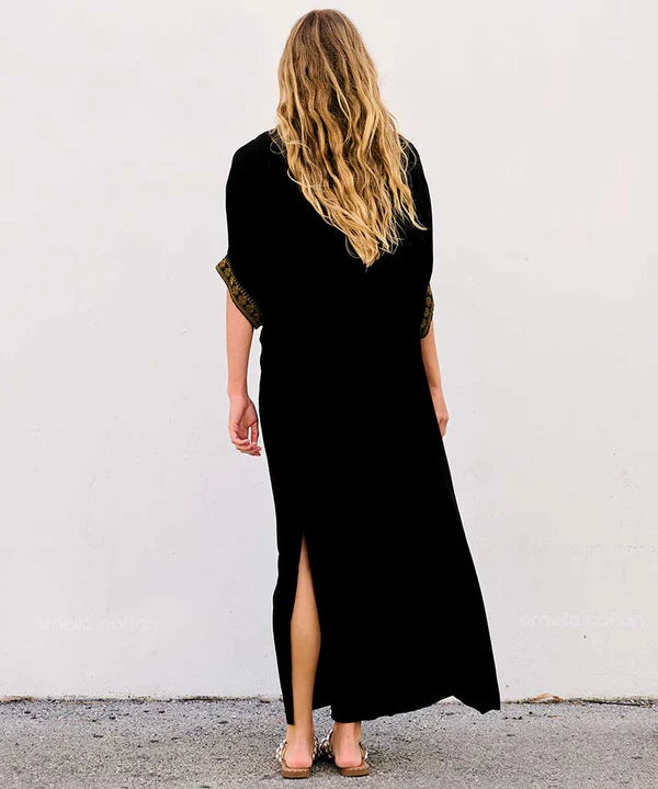 Chic and comfortable – FLORA Caftan