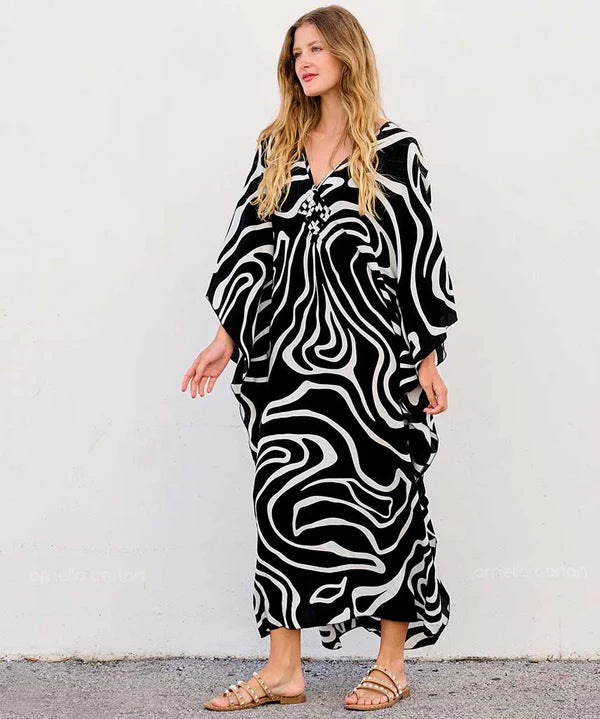 Chic and comfortable – FLORA Caftan