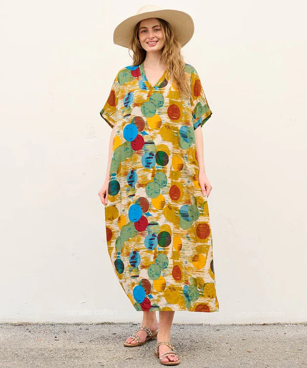 Chic and comfortable – FLORA Caftan