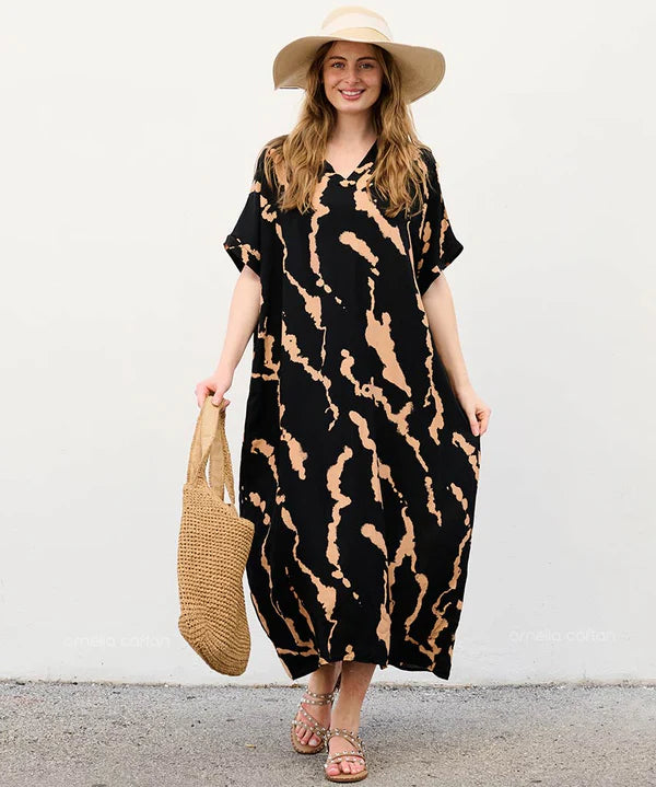 Chic and comfortable – FLORA Caftan