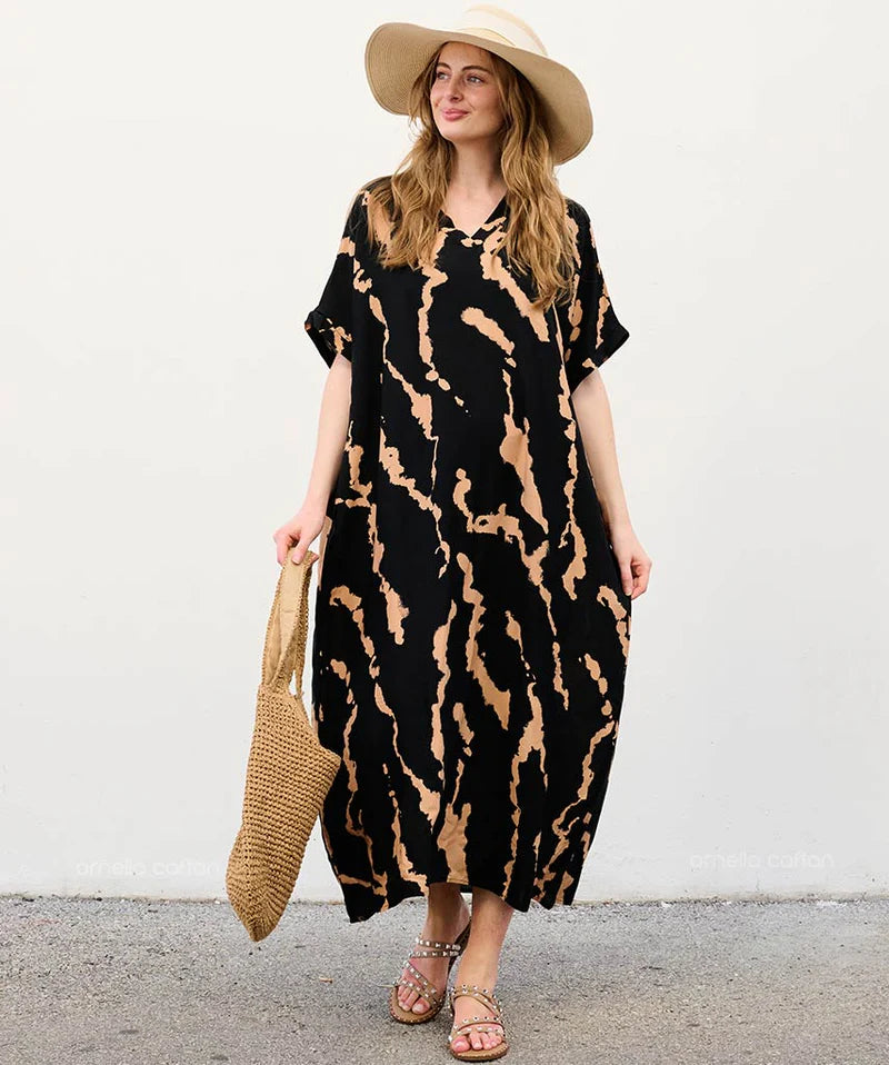 Chic and comfortable – FLORA Caftan