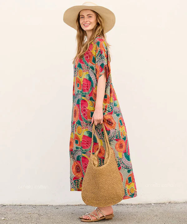 Chic and comfortable – FLORA Caftan